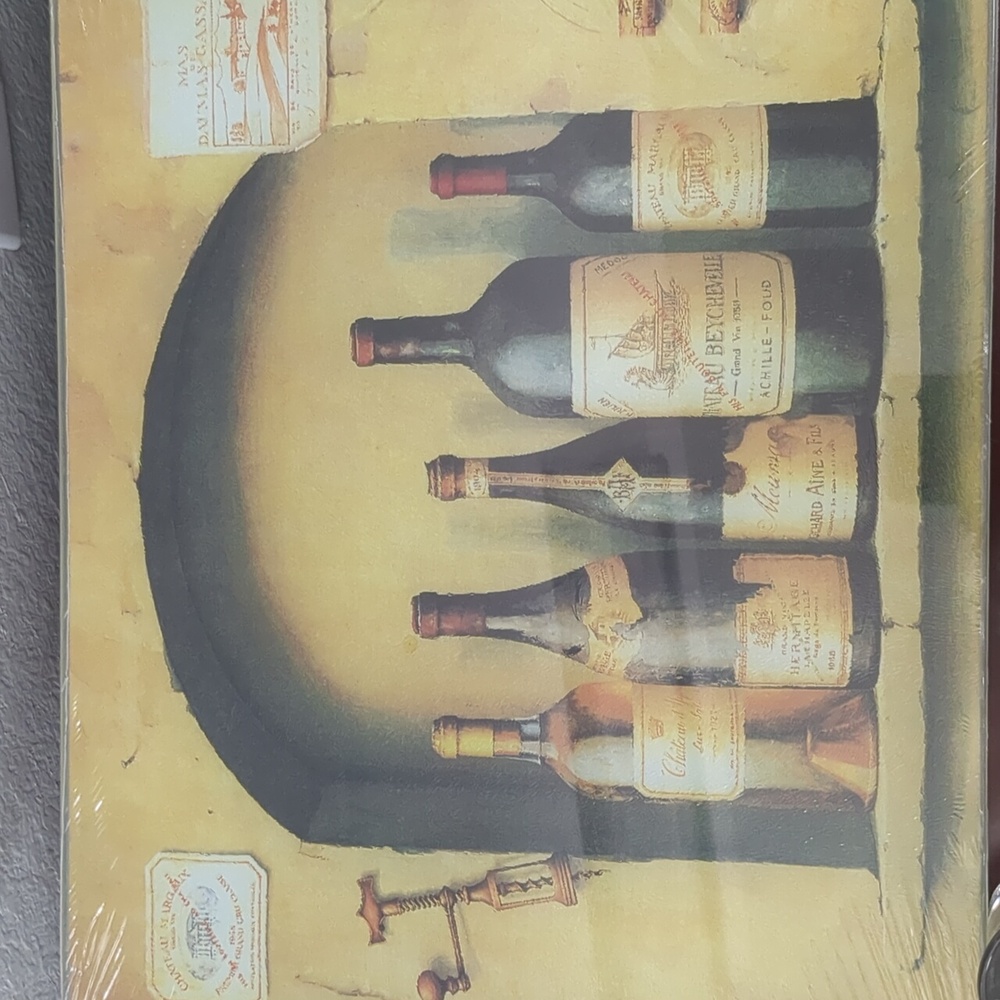 Wine Bottle Scene Tempered Glass cutting board